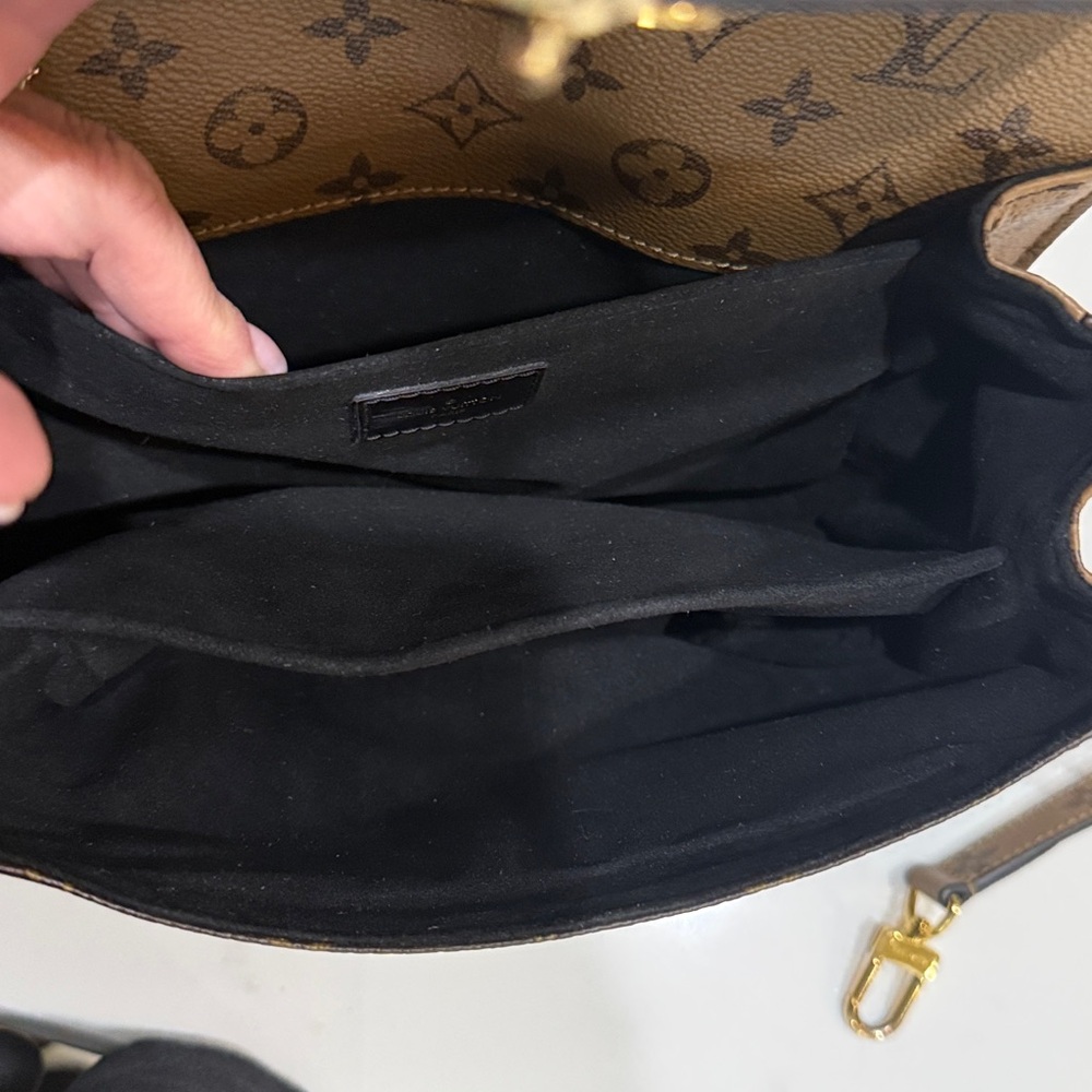 Louis Vuitton Pochette Métis - Picture 9 of 12
